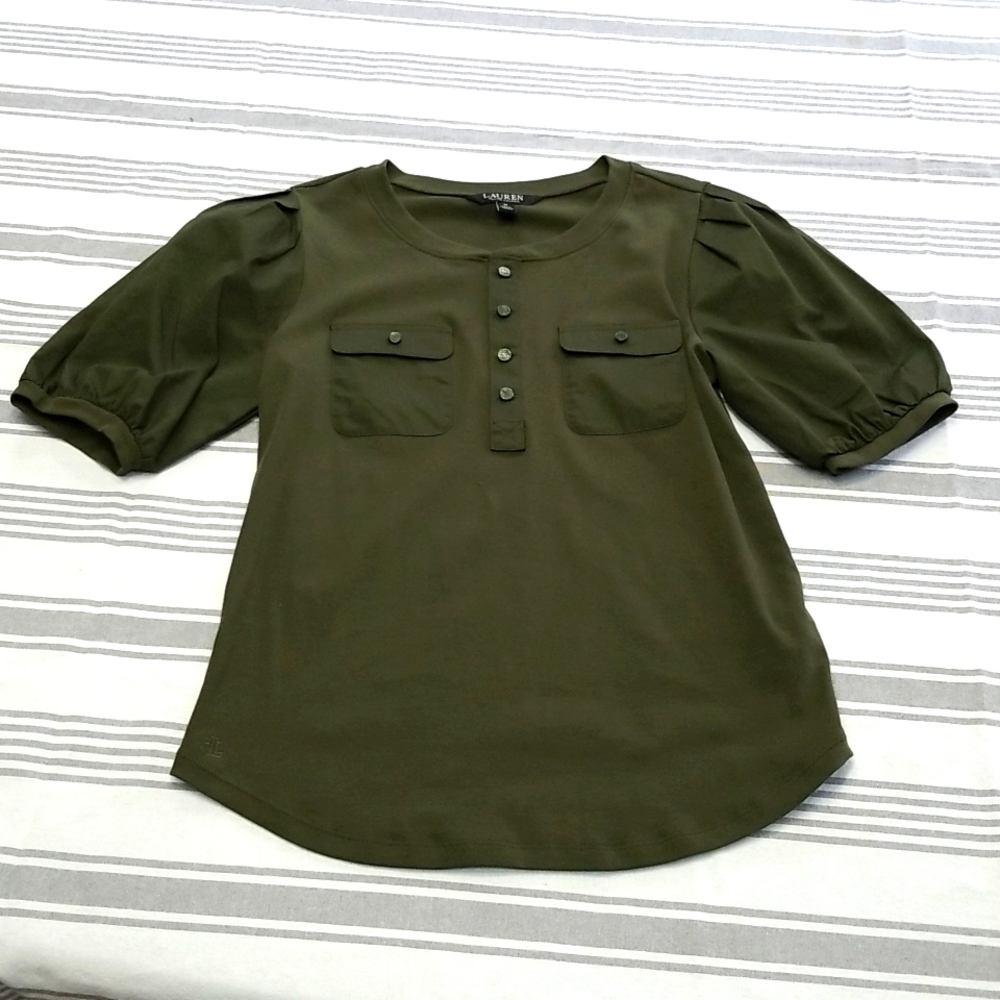 Puff sleeve top Size M